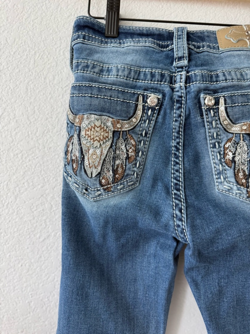 Miss Me Mid Rise Slim Boot Rhinestone Jeans SZ 26 - Picture 6 of 7